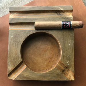 Cenicero de Madera con Forma de Bolsillo Clásico, con 4 Ranuras para Guardar Cenizas, Nuevo - Product Image 2