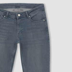 กางเกงยีนส์ทรงหลวมสำหรับผู้ชายกางเกงยีนส์ทรงหลวมเอวต่ำสไตล์ฮิปฮอปแฟชั่นตามสั่ง - Product Image 6