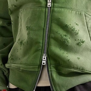 เสื้อฮู้ดดี้พรีเมียมคุณภาพสูง ผ้าฝ้าย 100% ล้างสีแบบแอซิดวอช ปักลายแบบดิสเทรส ทรงโอเวอร์ไซส์ เป็นมิตรต่อสิ่งแวดล้อม สินค้าขายดีสำหรับผู้ชาย ลดราคา - Product Image 3