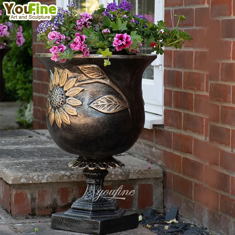 Tanaman logam perunggu besar vas kuningan perunggu antik elegan berkelas tradisional