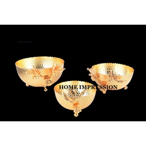 Finest Quality Hammered Round Shape Food Home Serving <b>Bowls</b> Designing Table Decorating Stylish <b>Bowls</b> <b>Set</b> of 3 Dining Salad <b>Bowls</b> - Product Image 1