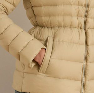 Veste d'hiver en coton épais personnalisée avec fermeture éclair Veste matelassée pour femme Logo imprimé Design bulle Vêtement d'extérieur Veste bulle - Product Image 2