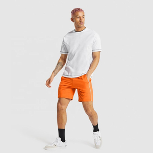 Venta caliente 2025 cintura media logotipo personalizado impresión peso ligero Fitness gimnasio desgaste hombres longitud corta correr gimnasio pantalones cortos - Product Image 1