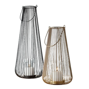 Linterna de alambre de Metal negro y dorado de diferentes tamaños para decoración navideña del hogar, linterna decorativa hecha a mano para exteriores, Juego de 2 - Product Image 1