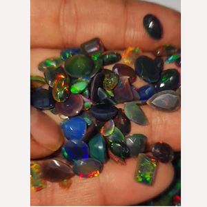 397ชิ้นของโอปอลเอธิโอเปียสีดำธรรมชาติขนาด5มม. ถึง14มม. ลูกแพร์รูปไข่193 CTS มากขาย iroc หลวมอัญมณีโอปอลตัดเรา $213 - Product Image 4