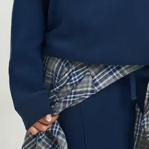 Sudadera Ligera y Cálida para Mujer con Diseño de Mangas Completas, Textura Interior Suave para Mayor Durabilidad / Servicio OEM para Compradores al por Mayor - Product Image 3