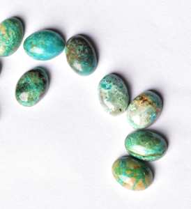 Chrysocolle calibré forme ovale pierres précieuses en vrac cristal Cabochon pierres précieuses en vrac de qualité supérieure 5-3mm à 20-15MM pour la fabrication de bijoux - Product Image 1