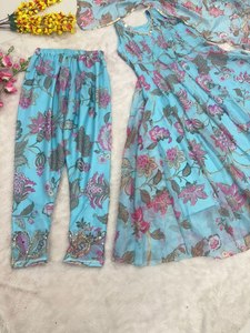 ชุดเดรสดีไซน์ทันสมัย พร้อมผ้าคลุมไหล่และผ้าคลุมศีรษะ ผ้าไหมแท้คุณภาพพรีเมียม แบบกลับด้านได้ ใช้ได้ทุกฤดู สำหรับงานแต่งงานและงานปาร์ตี้ - Product Image 6