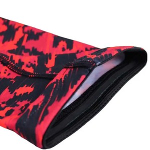 Manchon de bras de baseball camouflage personnalisé à compression rafraîchissante avec protection UV en Spandex/Polyester, résistant à l'eau et au vent - Product Image 6