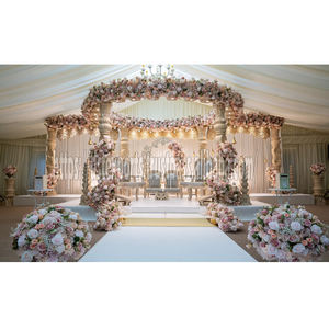 Mandap de mariage indien de luxe avec toile de fond colorée de scène de décoration florale avec accessoires Paisley décoration de scène parfaite - Product Image 1