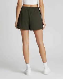 Prix direct usine, qualité supérieure, shorts respirants pour femmes, logo brodé personnalisé, 100% coton, coupe ajustée, sportifs, boutonnés - Product Image 6