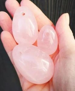Œufs de Yoni en quartz rose naturel écologiques en gros |   Œufs de cristal de guérison polis de 40 à 50 mm pour le bien-être des femmes, le Reiki et l'amour - Product Image 1