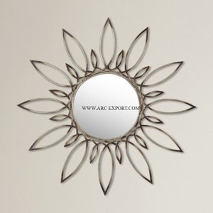 Miroir mural en métal de la plus haute qualité Design fabuleux Miroir mural poli et brillant Art mural Vente en gros Décoration de salon et de maison - Product Image 1