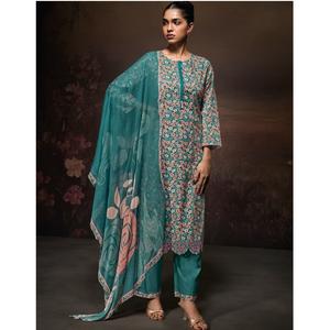 Salwar Kameez de qualité supérieure avec des motifs élégants et un tissu doux disponible aux prix de gros de l'Inde - Product Image 1