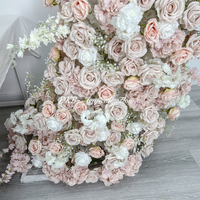 Arche de fleurs artificielles en soie réaliste pour événements de remise de diplôme, propositions de mariage, fiançailles, fêtes de rentrée scolaire - Taille personnalisable