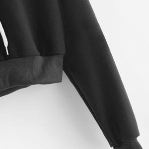 Couleur noire femmes nouvelle mode crop top sweats à capuche personnalisé blanc grande taille dames recadrée femmes sweats à capuche à vendre - Product Image 3