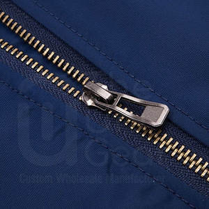 La última chaqueta de bombardero de estilo callejero para hombre, chaqueta de invierno de alta calidad con cuello levantado y logotipo frontal, servicio OEM, diseño de moda - Product Image 4