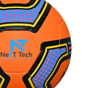 Next Tech Nouveau style Technologie hybride de football Ballon de match professionnel Matériau de texture en TPU Conception personnalisée et logo personnalisé - Product Image 3