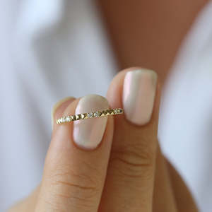 Anillo de Eternidad de Oro Sólido de 14K con Diamantes Naturales de 0.22 CT, Certificado por Terceros, Regalo para Mujer, Diseño Piramidal, Moderno - Product Image 4