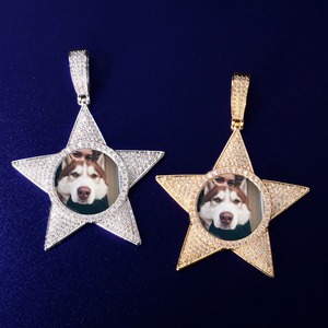Nouveauté Collier pendentif en moissanite certifiée VVS serti de diamants avec argent 925 plaqué or Conception personnalisée de photo à bas prix - Product Image 1