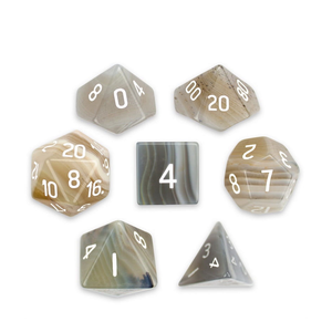 Dés en pierre de haute qualité, agate grise, cristal naturel, pierres de guérison Reiki, pierres gravées, ensemble de dés personnalisés, cristal Viking. - Product Image 4