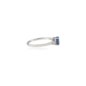 Impresionante Anillo Apilable Minimalista de Zafiro Azul Natural y Diamantes para Joyería Unisex de Uso Diario, Oro Blanco Sólido de 14K - Product Image 5