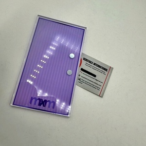 Cils magnétiques ovales en acrylique réutilisables et écologiques, motif floral violet, vente en gros, marque privée - Product Image 4