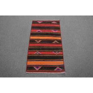 Alfombra Turca Kilim, Alfombra Vintage de 1.8x3.2 pies, Alfombra de Lana con Rayas Rojas - Product Image 1