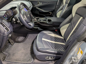 Aston Martin DBX 707 AWD SUV 2024, moteur V8 biturbo de 4,0 L - Product Image 3