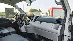 Nuevo 2024 Toyo ta Hi ACE Ambulancia 3.5L gasolina Turbo V6 Motor de 4 cilindros M/T AWD 200-299 - Product Image 4