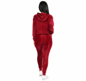 ชุดกีฬาผู้หญิงคุณภาพสูงชุดครอปแบบมีฮู้ด2ชิ้นลายสีพื้นชุดวอร์มลำลองขนาดพลัสไซส์ออกแบบโลโก้ได้ตามต้องการ - Product Image 6