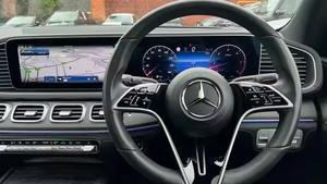 รถ SUV รุ่นยอดนิยมปี 2024 เมอร์เซเดส-เบนซ์ ดีเซลใหม่ รถมินิคาร์ พวงมาลัยไฮดรอลิก เบาะหนังสุดหรู หลังคาซันรูฟแบบพาโนรามา ไฟ LED สีเข้ม - Product Image 3