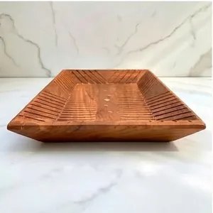 Plateau rectangulaire en bois de manguier avec motif sculpté, boîte de rangement minimaliste pour cuisine, compartiment unique, passe au lave-vaisselle, vaisselle - Product Image 5