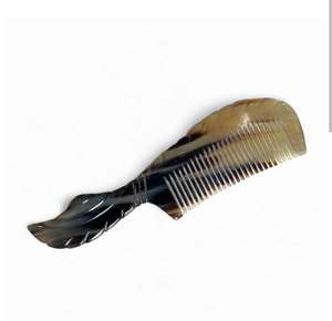 Peine de Cuerno de Búfalo Natural Ecológico Hecho a Mano, Dientes Finos, Antiestático, Masajeador, Engrosador de Cabello, Producto de Exportación Blatant - Product Image 2