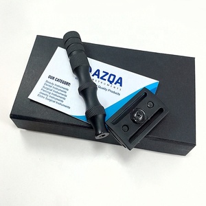 Rasoir de sécurité manuel à double tranchant noir mat avec manche texturé pour un rasage en douceur des hommes et l'entretien des zones intimes pour les barbiers - Product Image 5