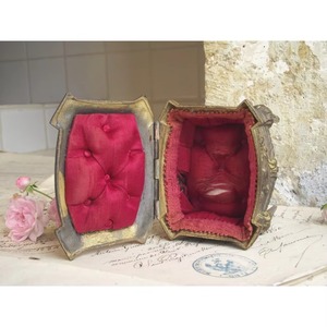 Elegante joyero del Viejo Mundo, organizador antiguo para anillos, pendientes, pulseras, relojes y acento decorativo para el hogar - Product Image 2