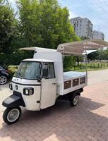 Piaggio Ape 50 2007, tricycle manuel à marche arrière, 3 roues, essence, cylindrée 250 cm³, certificat CEE pour le transport de marchandises et de passagers
