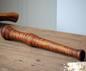 Avena de madera Spurtle Agitador de gachas escocés Venta caliente Ecológico Teca sólida Spurtle de madera - Product Image 1