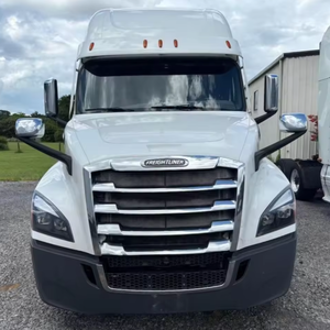 2023 2022 Used <b>Freightliners</b> Cascadias 126 Sleeper Semi <b>Truck</b> 72 Condo Sleeper <b>Truck</b> Detroit Automatic - Product Image 2