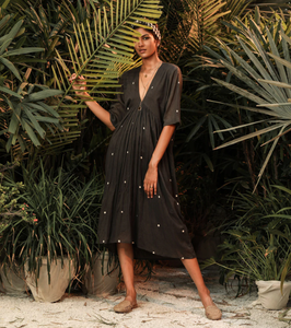 Vestidos informales de mujer de longitud media con cuello en V mangas cortas y acampanados con estampado de puntos estilo diario tela tejida de cintura natural - Product Image 3