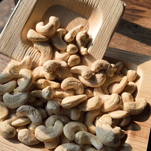 Nueces de Anacardo de Camboya de Grado Orgánico W320, Peladas y Limpias, de Alta Calidad para Producción de Snacks e Industria de Procesamiento de Alimentos - Product Image 4