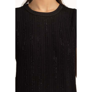 เสื้อถักทรงเข้ารูปสำหรับผู้หญิง รุ่น WM-KTP-WS25-108 ผลิตจากผ้าวิสโคส/โพลีเอสเตอร์ เนื้อผ้านุ่มยืดหยุ่น คอกลม ดีไซน์หรูหรา สวมใส่สบาย แขนยาว รับผลิตแบบ OEM - Product Image 2