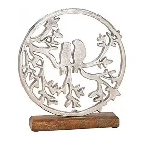 Sculpture de table en bois de dauphin artistique avec design métallique pour une décoration intérieure élégante et un accent de style côtier moderne - Product Image 6