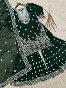 Nouvelle collection de vêtements de soirée de créateurs, magnifique salwar kameez en faux georgette, broderie lourde, imprimé multicolore avec des motifs en feuille d'aluminium - Product Image 6