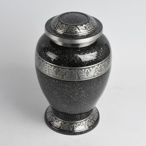 Polkerris gris moteado con banda grabada de plata de níquel urna de cremación para adultos para cenizas suministros funerarios de la India - Product Image 2