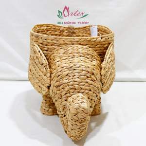 Wholesale New Item Natural <b>Woven</b> <b>Baskets</b> Water Hyacinth Storage <b>Basket</b> Animal Shaped for Home Use and Living Room Decoration - Product Image 3