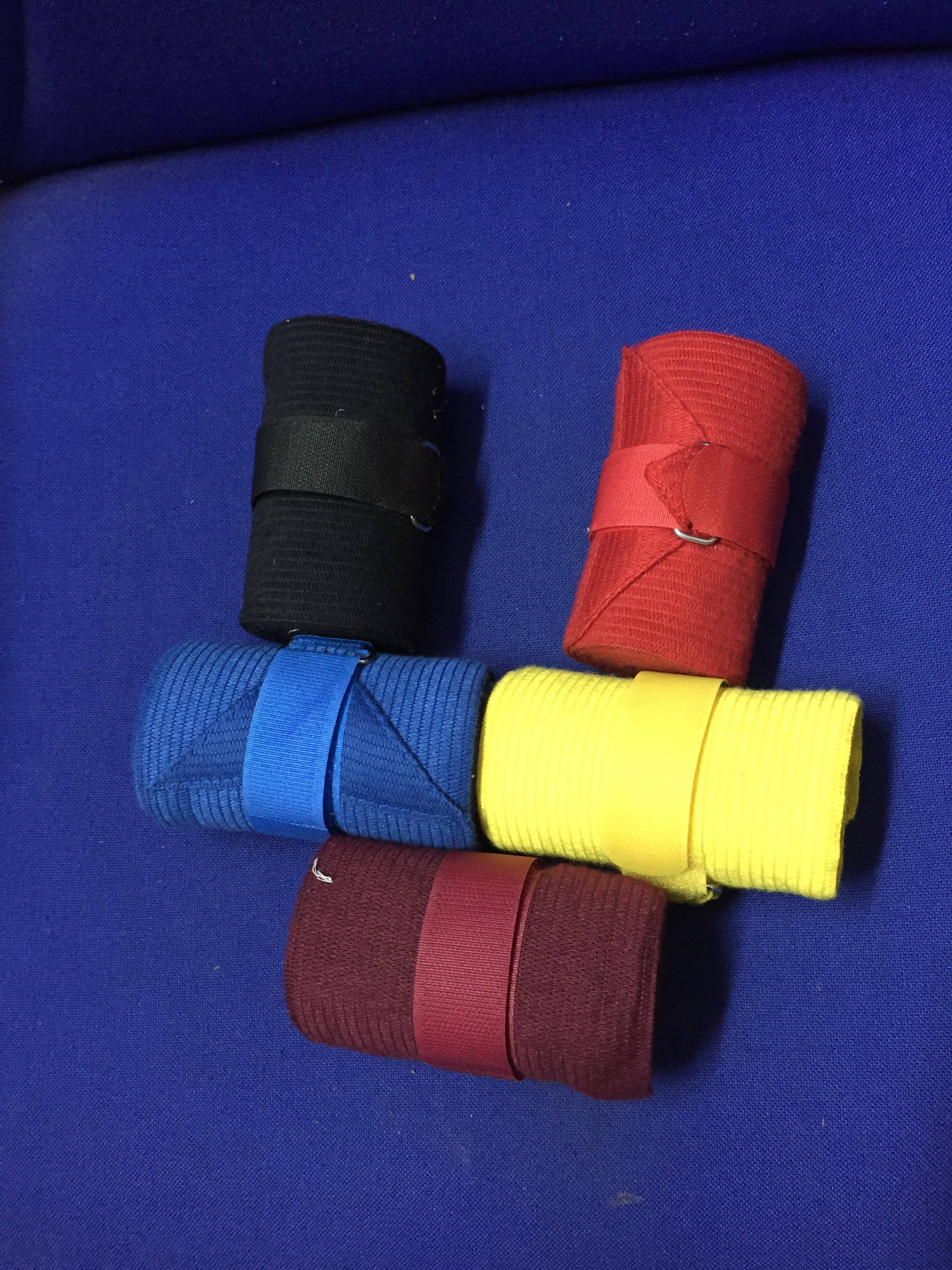 สีเหลือง