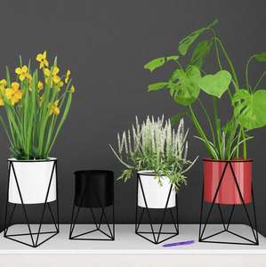 Maceta Colgante de Pared con Acabado de Latón de Lujo, Maceta Geométrica de Metal para Interiores, Elegante y Minimalista, para Decoración de Sala de Estar - Product Image 3