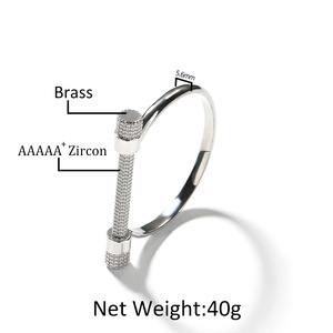 Brazalete de tornillo CZ completo, diseño audaz en forma de D, pulsera con piedras y motivo de tornillo, joyería unisex para vendedores en línea, venta al por mayor a granel - Product Image 2