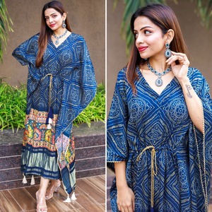 Bandhej-imágenes más grandes para compartir ropa India moderna, seda pura Gaji, impresión Digital con Gotta Patti, Borde de encaje - Product Image 6